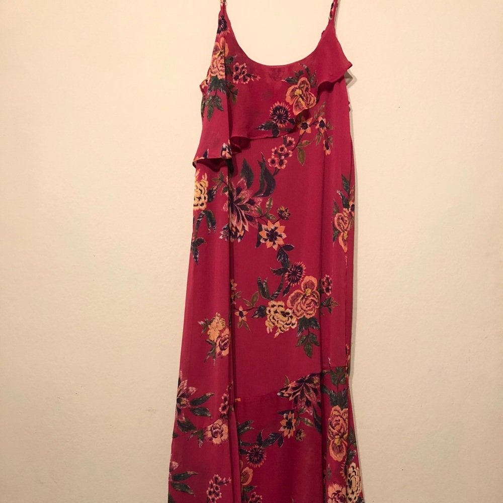 Xhilaration M  Spaghetti Strap Summer Flower Dress